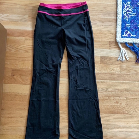 VSX Victoria’s Secret Flare Yoga Pants - Picture 1 of 2